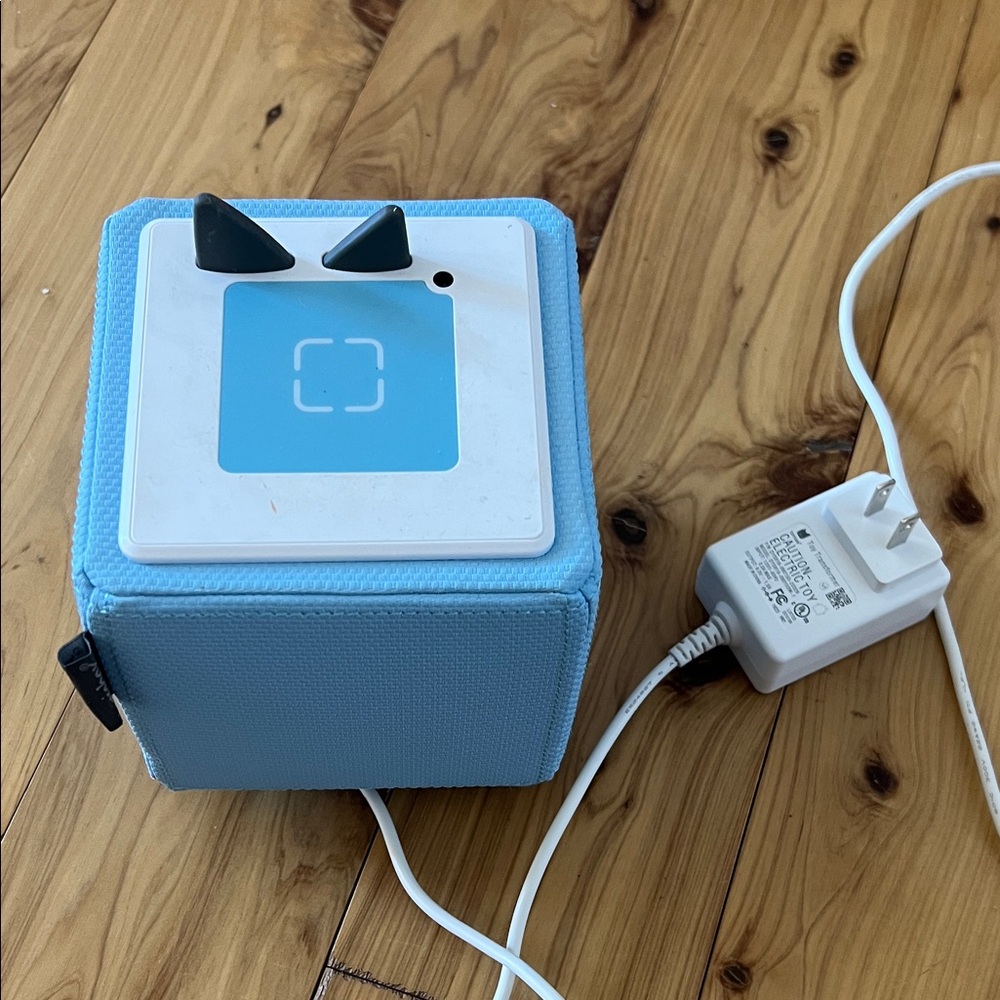 Tonies Toniebox 1 (for parts only does not work)